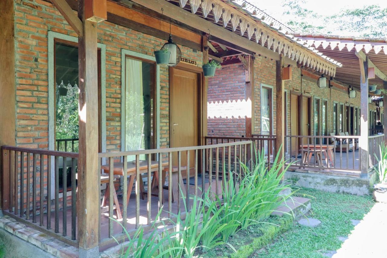 Hotel Balkondes Kenalan Magelang Zewnętrze zdjęcie